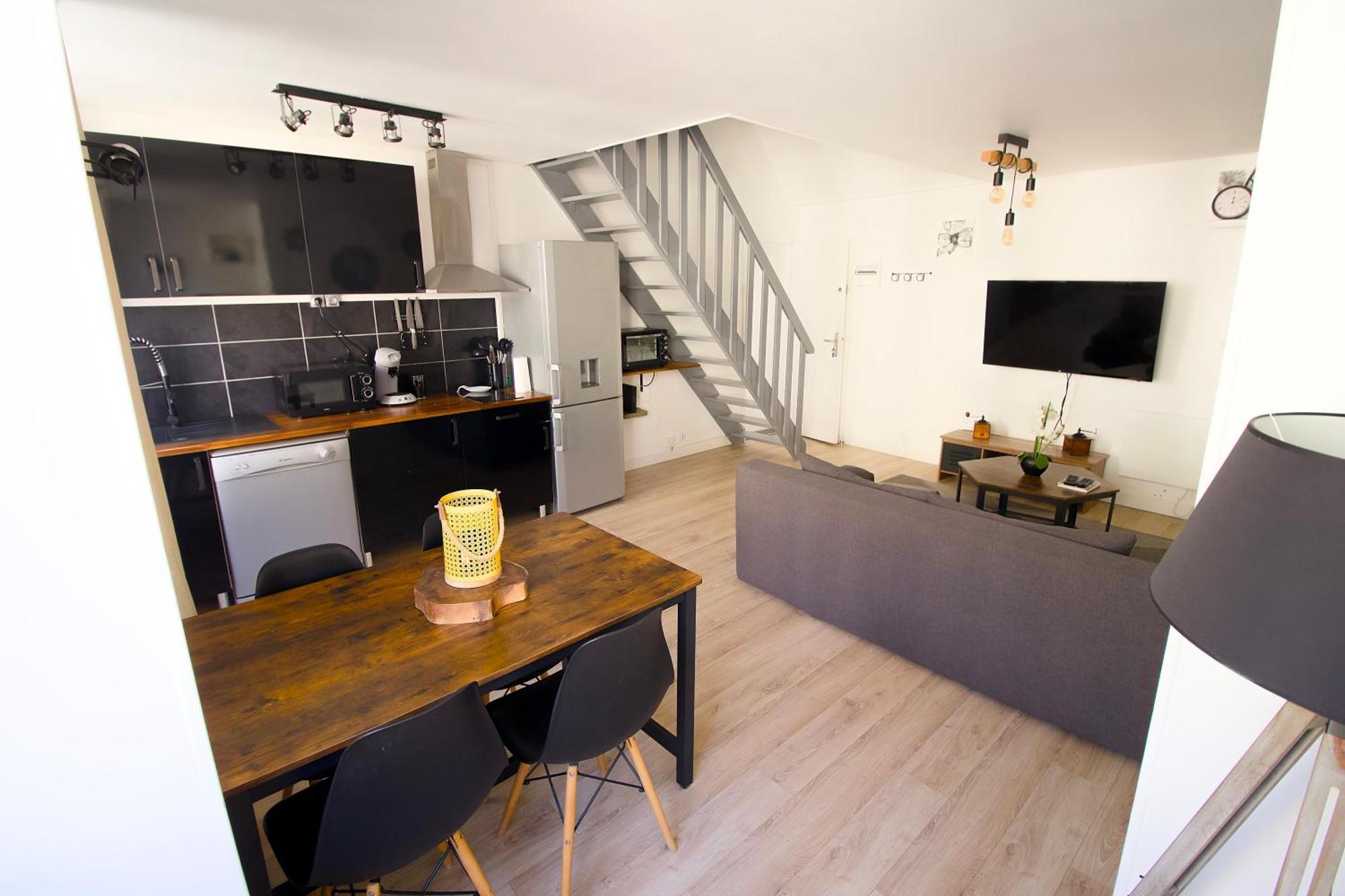 Triplex Lumineux A Cherbourg, Hyper Centre, 2 Pas Du Port & Vie Nocturne, Intendance Luxury Host Exteriér fotografie