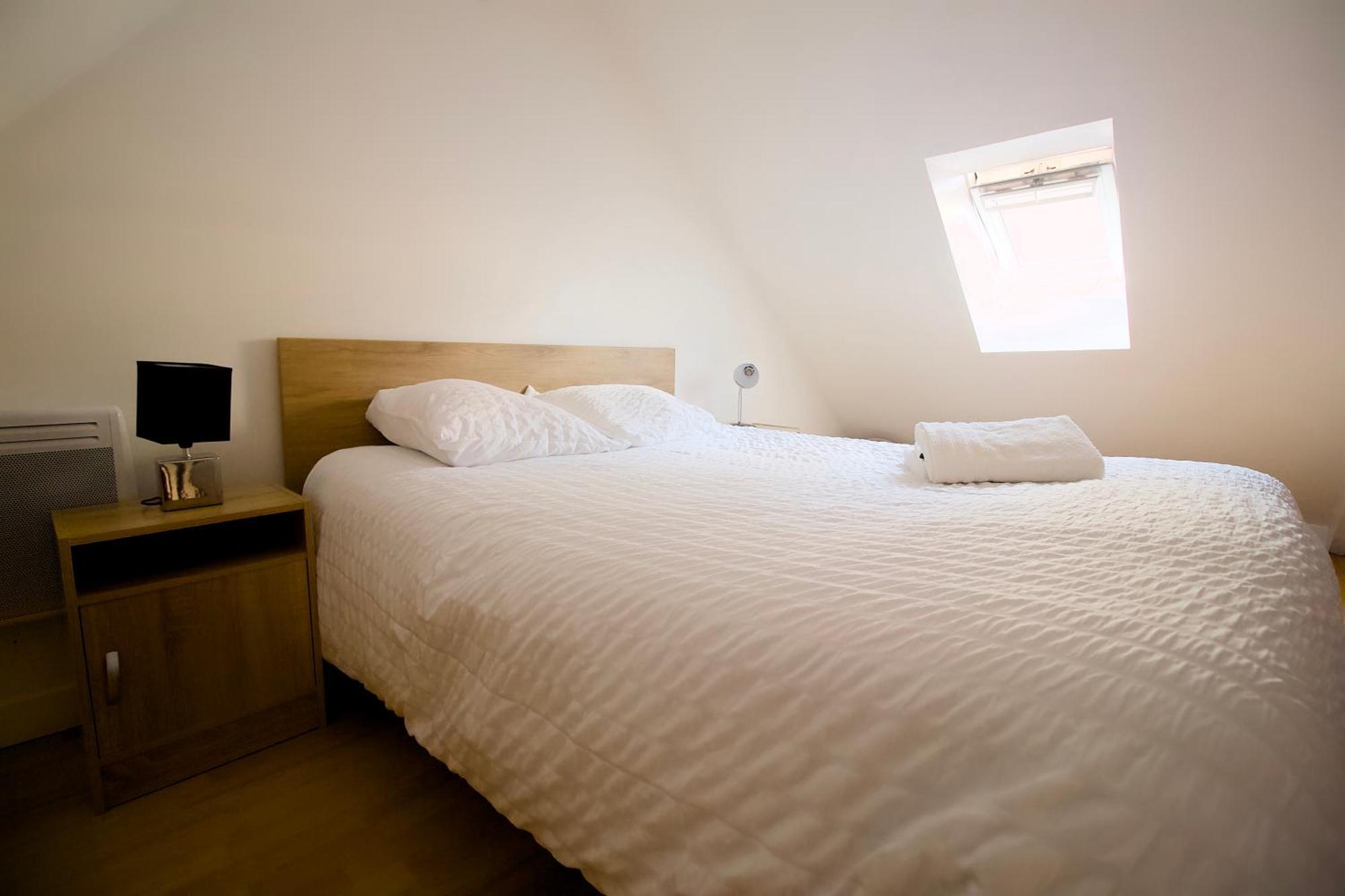 Triplex Lumineux A Cherbourg, Hyper Centre, 2 Pas Du Port & Vie Nocturne, Intendance Luxury Host Exteriér fotografie