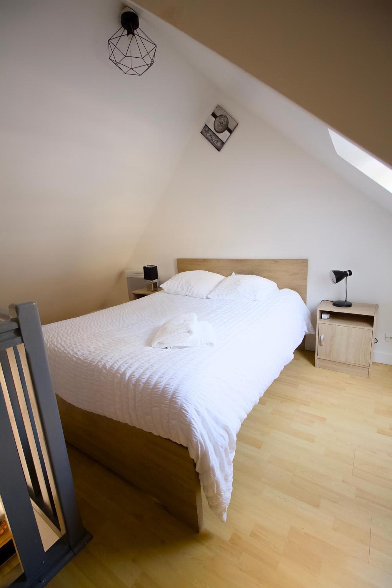 Triplex Lumineux A Cherbourg, Hyper Centre, 2 Pas Du Port & Vie Nocturne, Intendance Luxury Host Exteriér fotografie