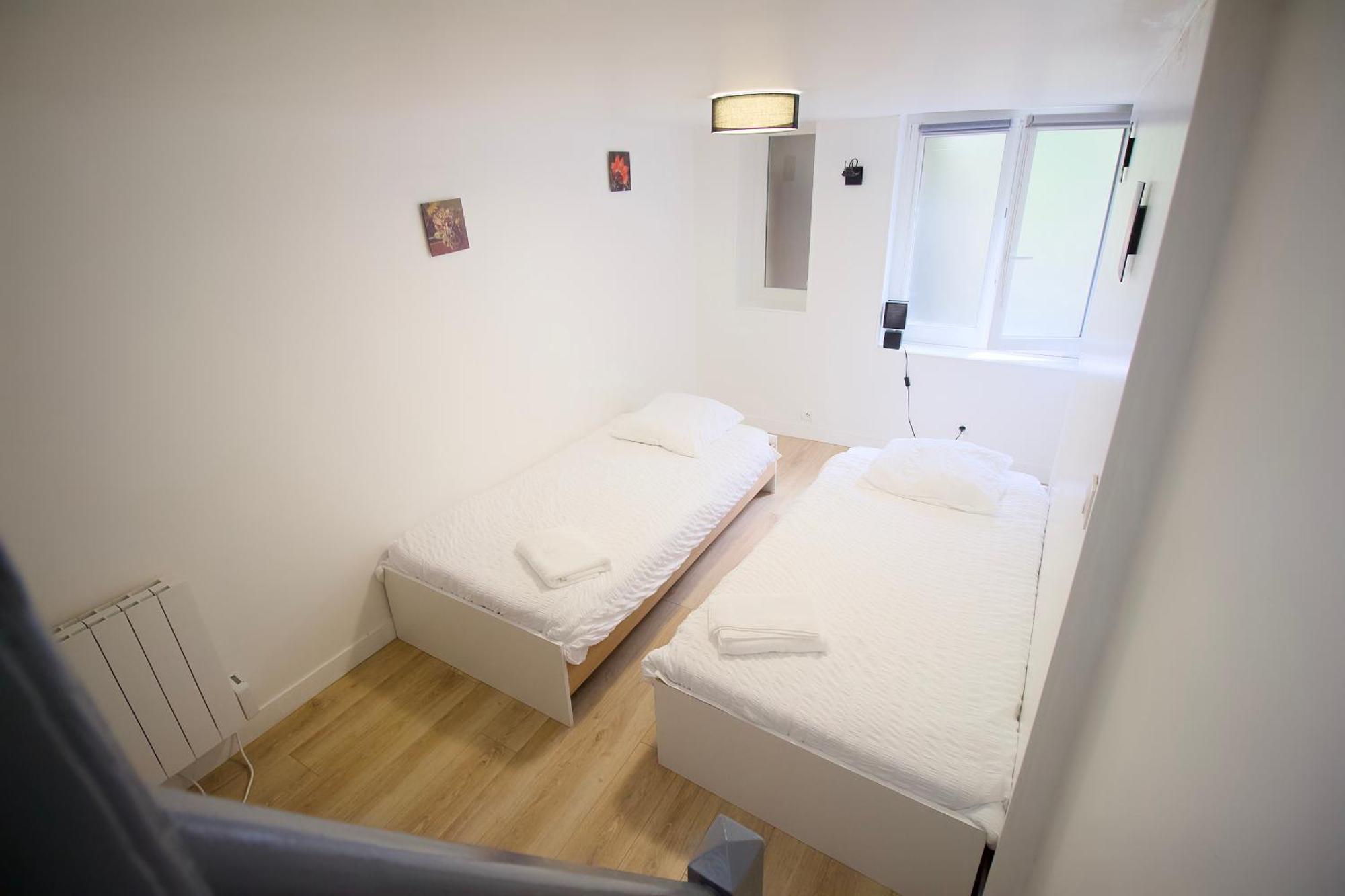Triplex Lumineux A Cherbourg, Hyper Centre, 2 Pas Du Port & Vie Nocturne, Intendance Luxury Host Exteriér fotografie